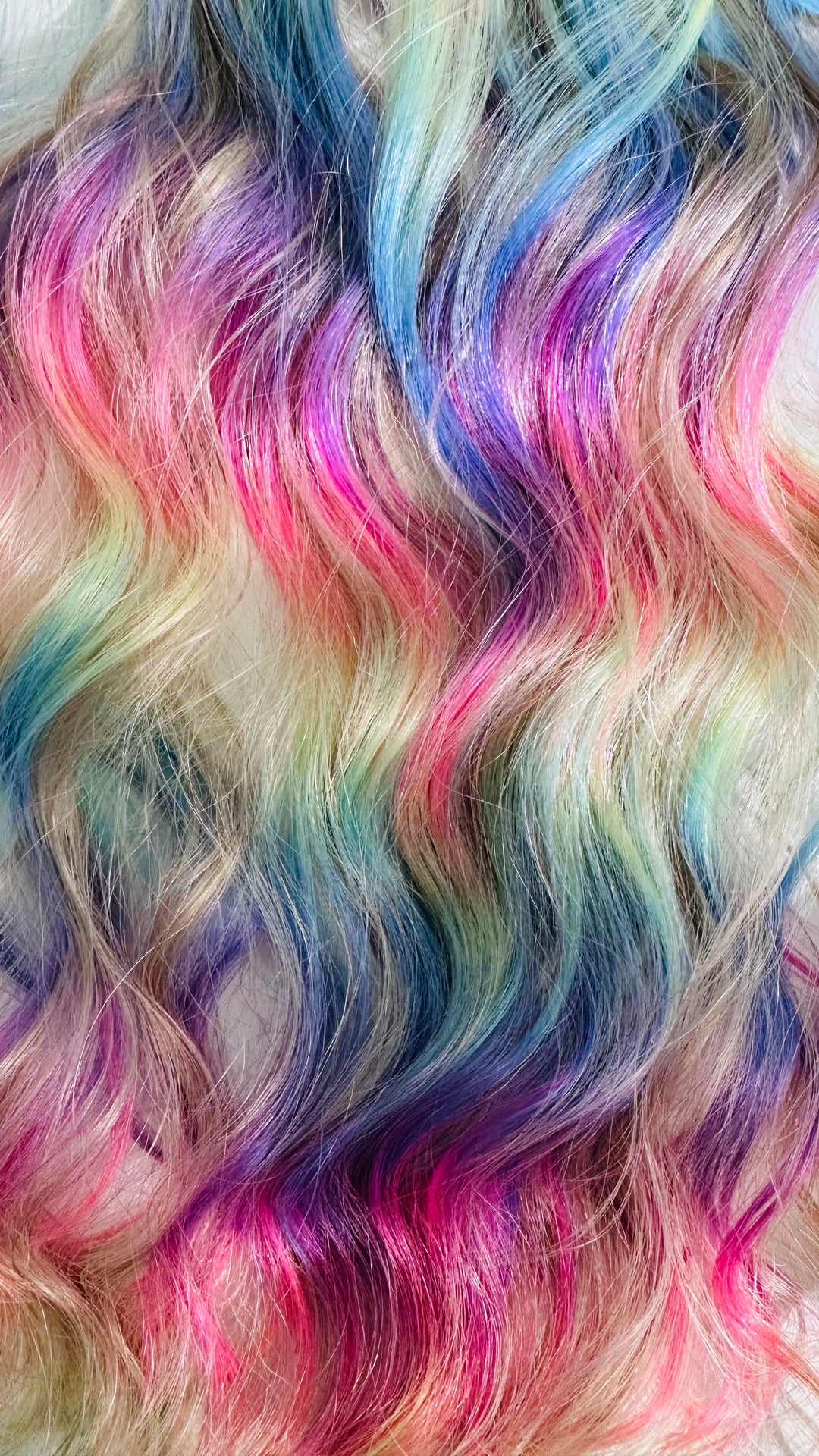 Blonde + Ombré Wild Style Wavy Short Ponytail